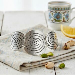 🆕️Silver Spiral Elegance Bracelet - Handcrafted Turkish Boho Chic Zamak  🌟